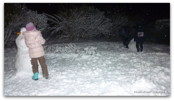 bonshommes-de-neige-la-nuit bonshommes-de-neige-la-nuit
