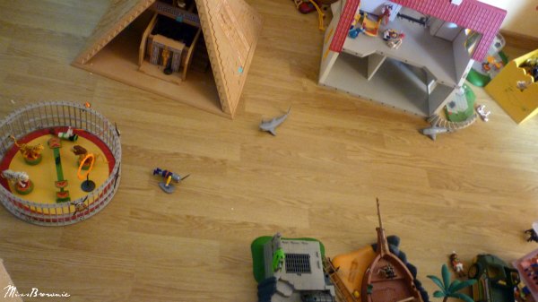 playmobils-partout