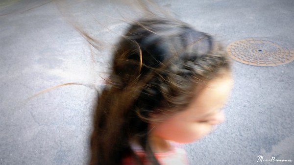 tresses-en-couronne-petite-fille