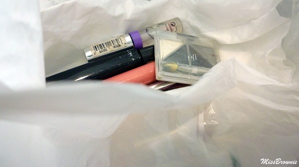 maquillage-a-la-poubelle-perime maquillage-a-la-poubelle-perime