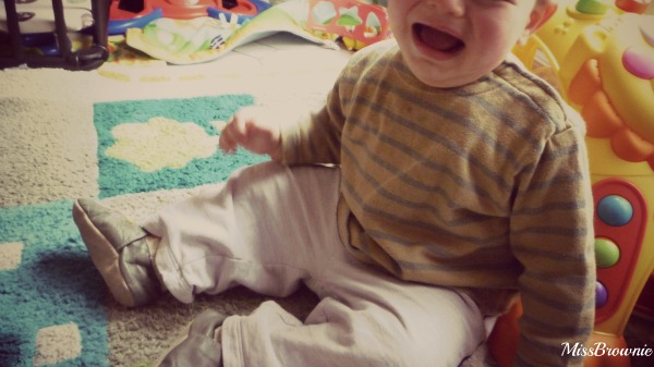 bebe-pleure bebe-pleure