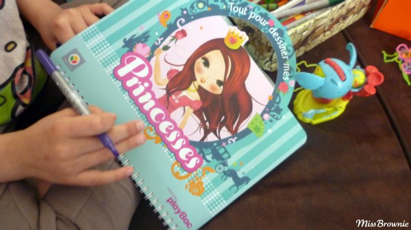 tout-pour-dessiner-mes-princesses-playbac